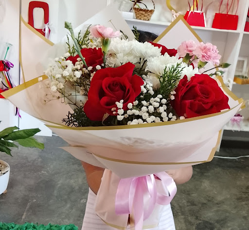 AMORE IN ROSE