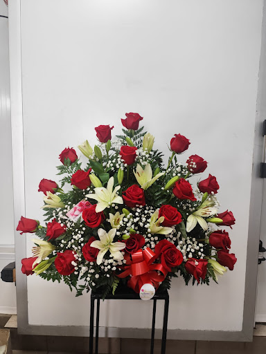 Distribuidora y floristería Blooming flowers