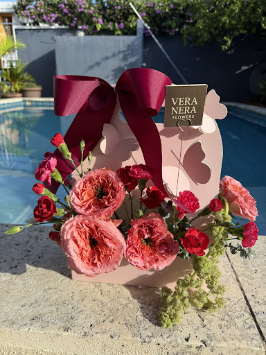 Veranera Flowers